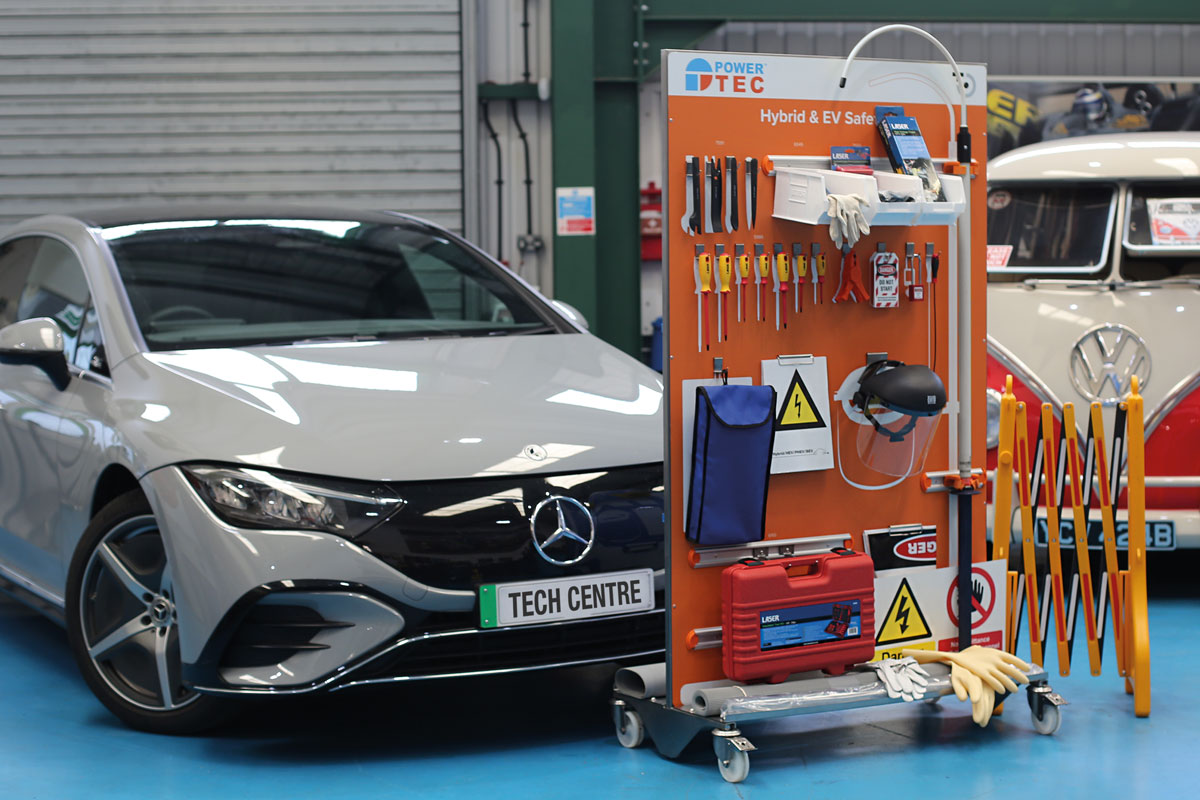PowerTec Hybrid & EV Premier Pack c/w Shadow Board, Trolley & Shelves (92575)