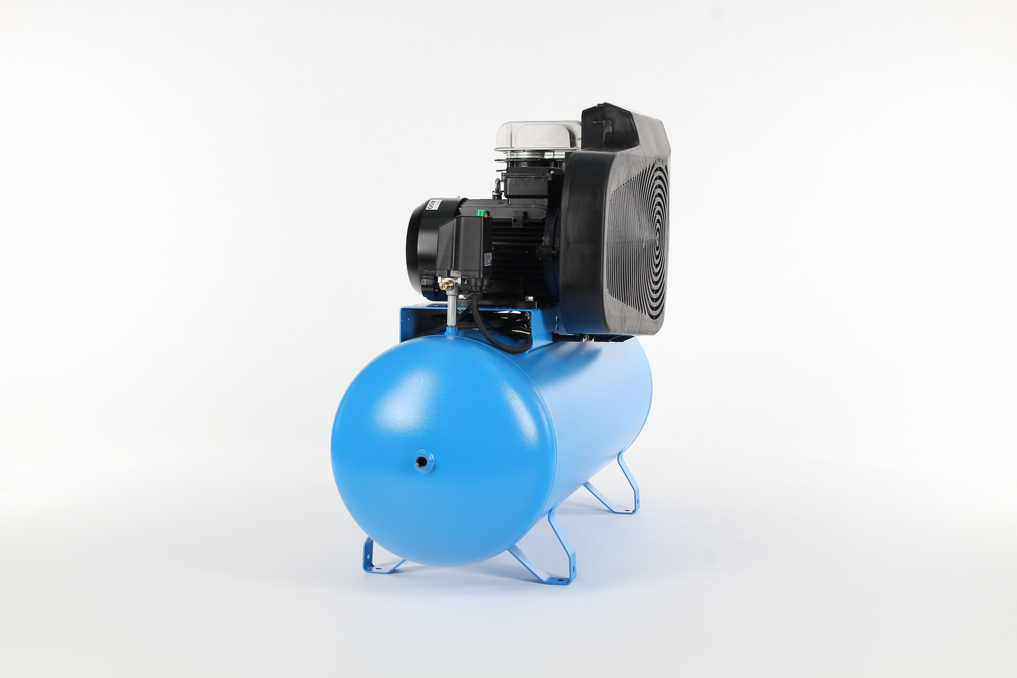 ABAC PRO B5900B 200 FT5.5 - 3 Phase 4kw 200L 23CFM 10Bar Air Compressor - 4116019759
