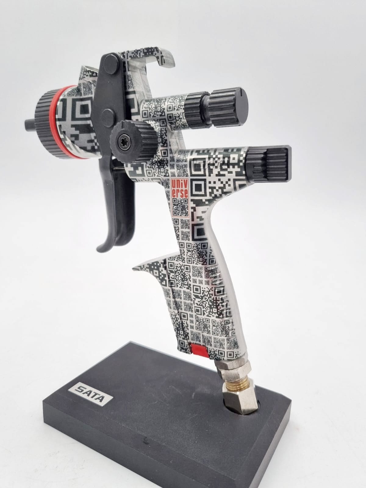 SATA X5500 UNIVERSE Limited Edition NON Digital Spray Gun RARE