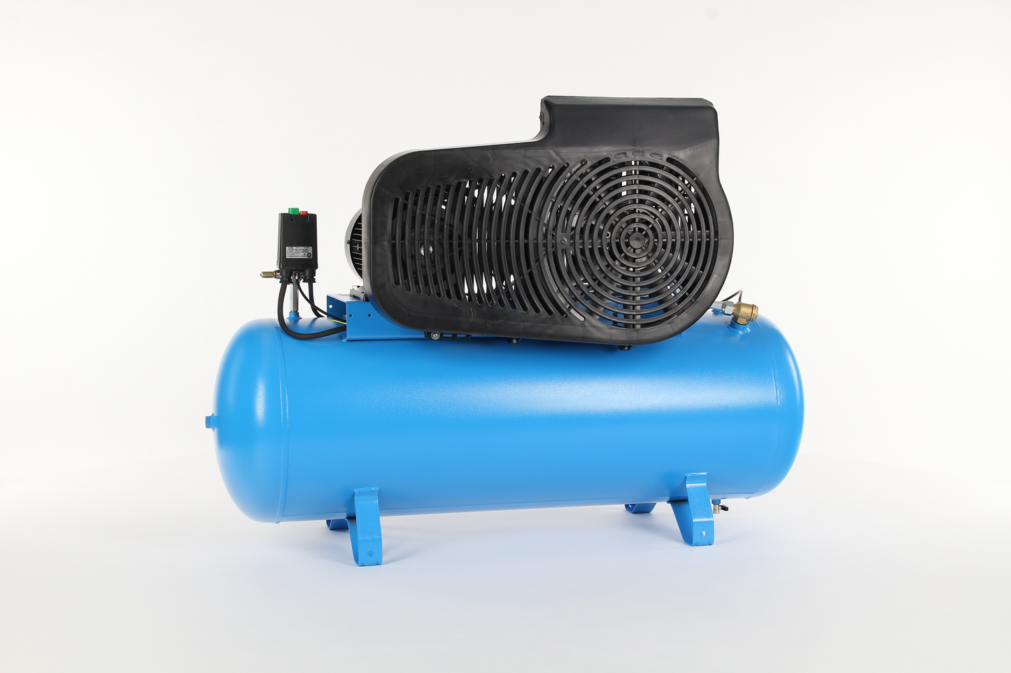 ABAC PRO B5900B 200 FT5.5 - 3 Phase 4kw 200L 23CFM 10Bar Air Compressor - 4116019759